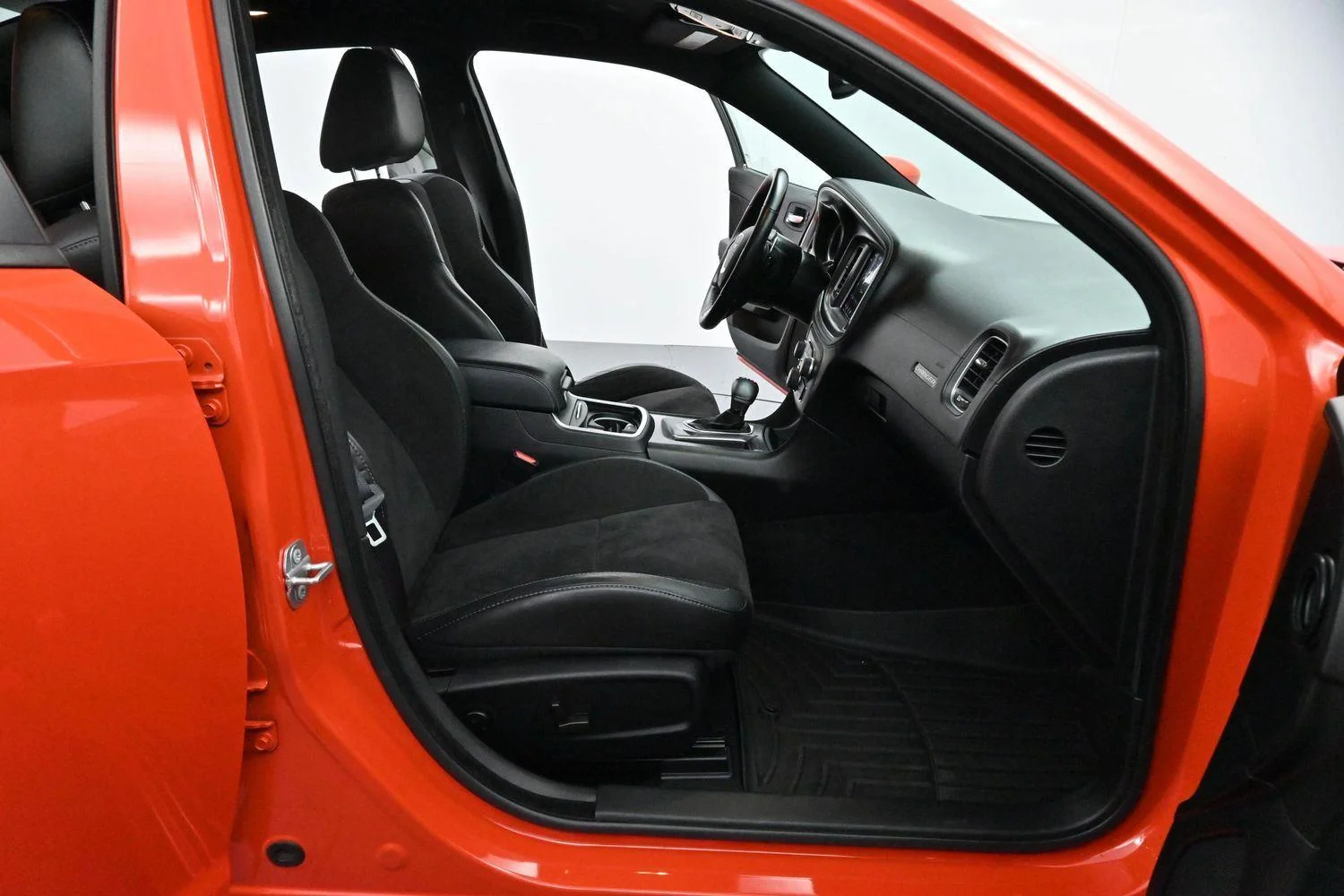 Used 2021 Go Mango Dodge R/T image 28