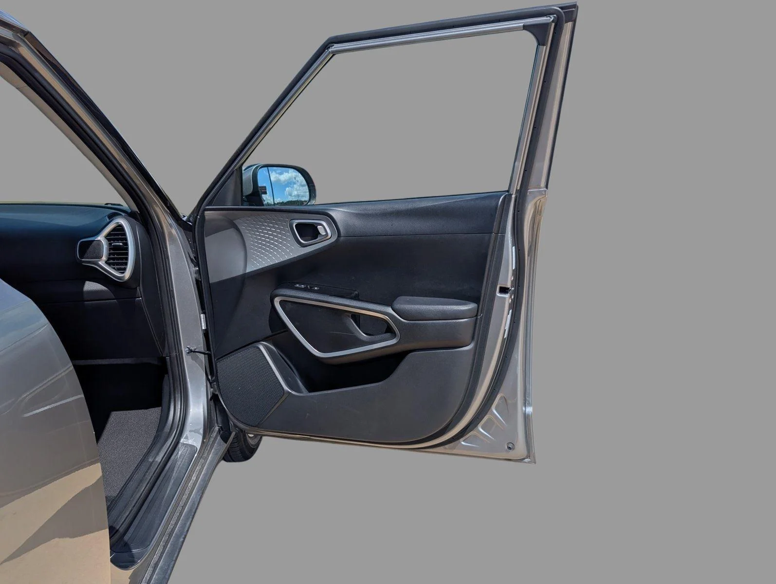 Used 2025 Steel Gray Kia LX image 22