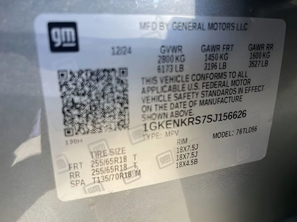 Used 2025 Sterling Metallic GMC Elevation image 33