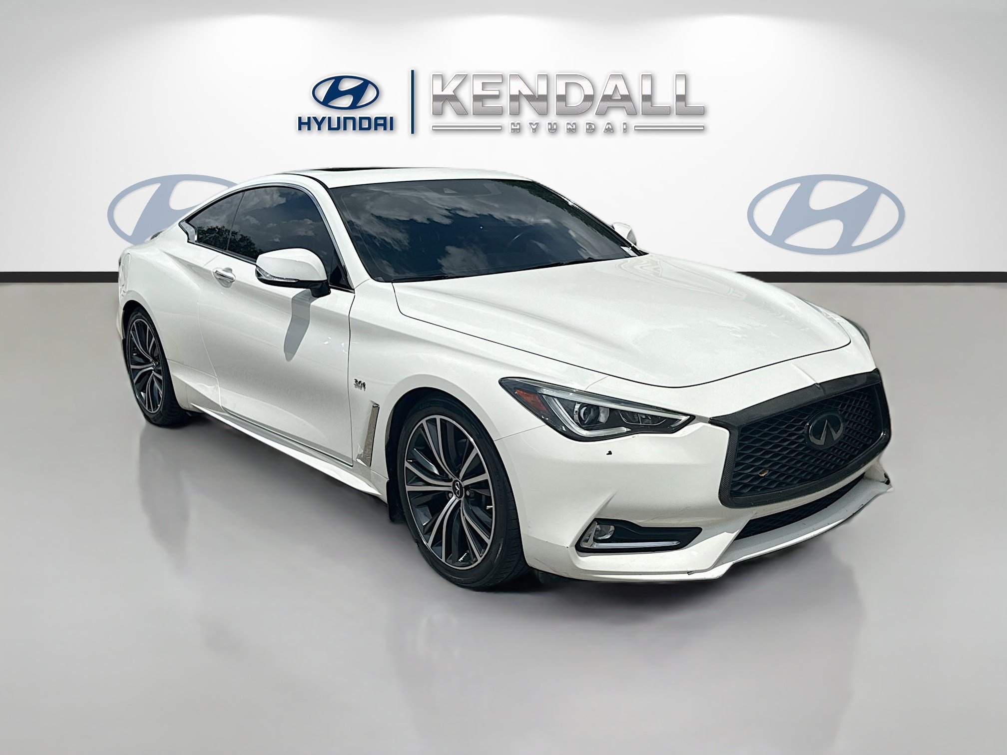 Used 2020 Pure White INFINITI 3.0t LUXE image 1