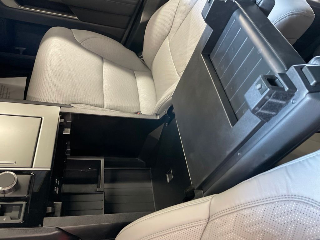 Used 2025 White Toyota SR5 image 16