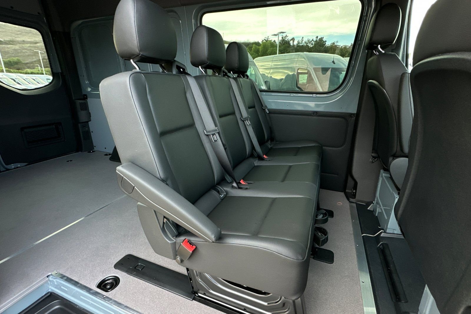 2026 Mercedes-Benz Sprinter Crew Van Base - Photo 9