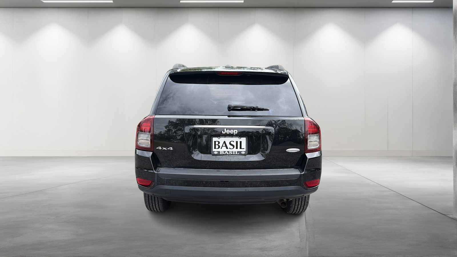 Used 2014 Black Clearcoat Jeep Latitude image 6