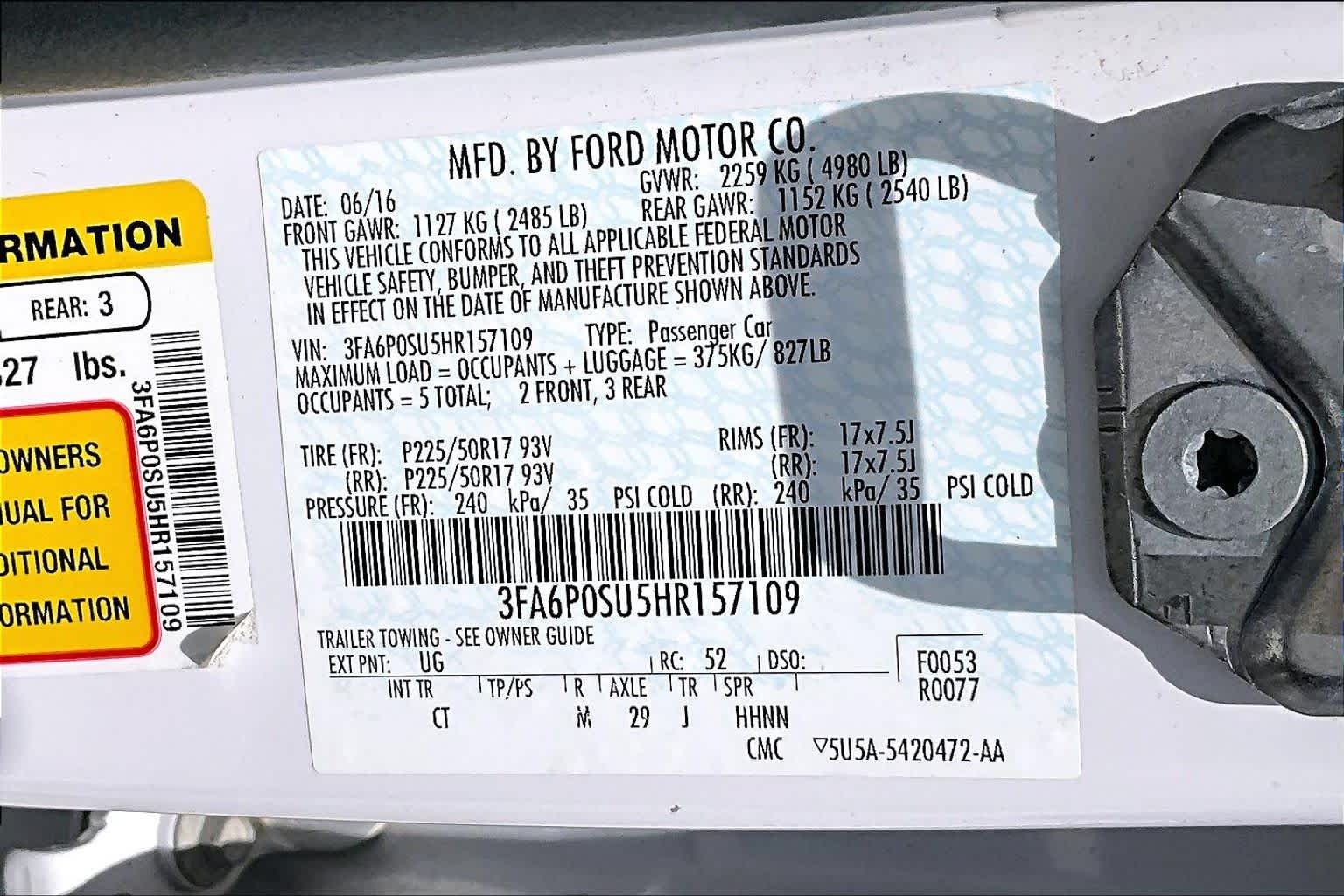 Used 2017 White Platinum Metallic Tri-Coat Ford Titanium image 33
