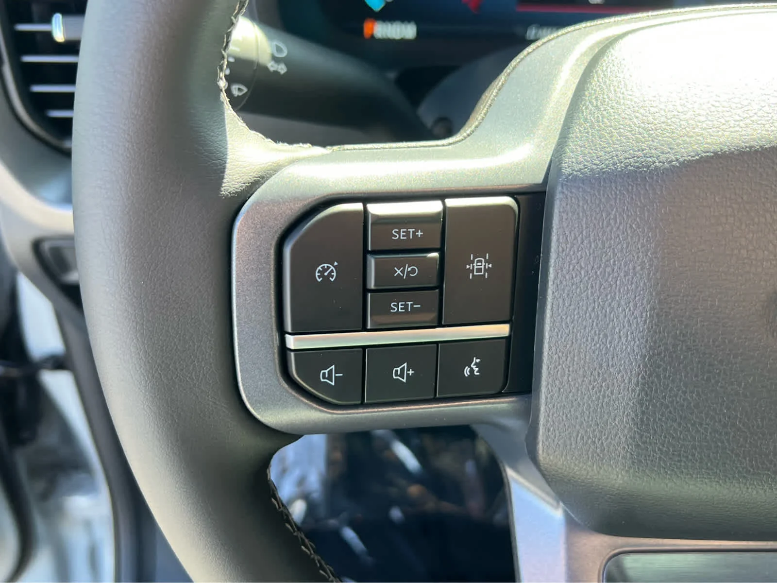 New 2026 Avalanche Ford XLT image 33
