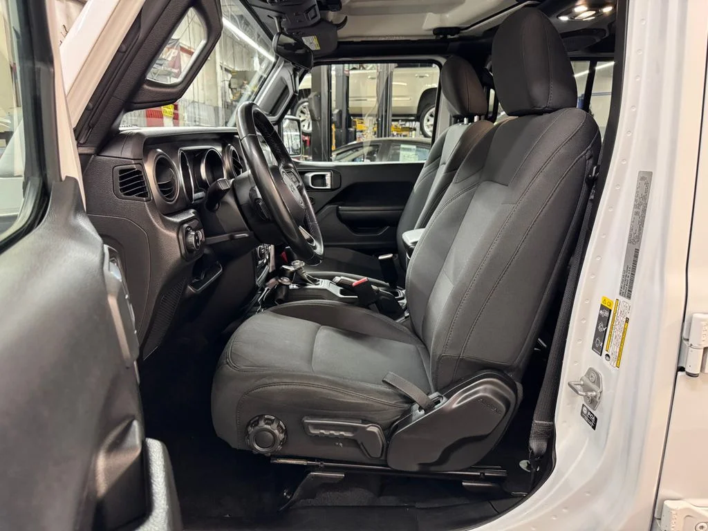 Used 2022 White Jeep Sport image 14