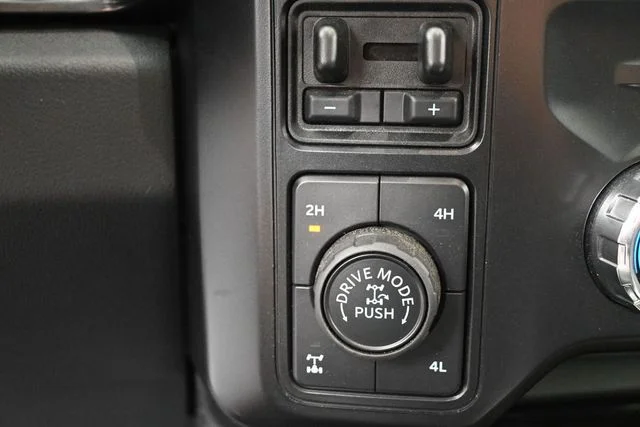 Used 2024 White Ford Lariat image 39