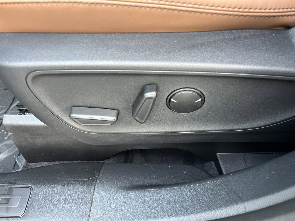 New 2026 Gray Ford Outer Banks image 21