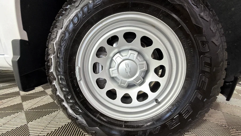 Used 2026 Summit White Chevrolet WT image 37