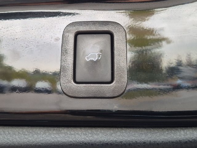 Used 2019 Black Toyota SE image 29