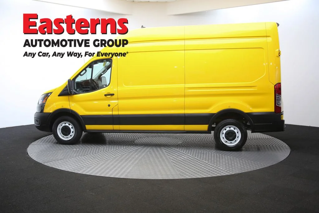 Used 2021 Yellow Ford Base image 62