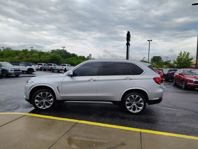 Used 2017 Silver BMW sDrive35i image 4