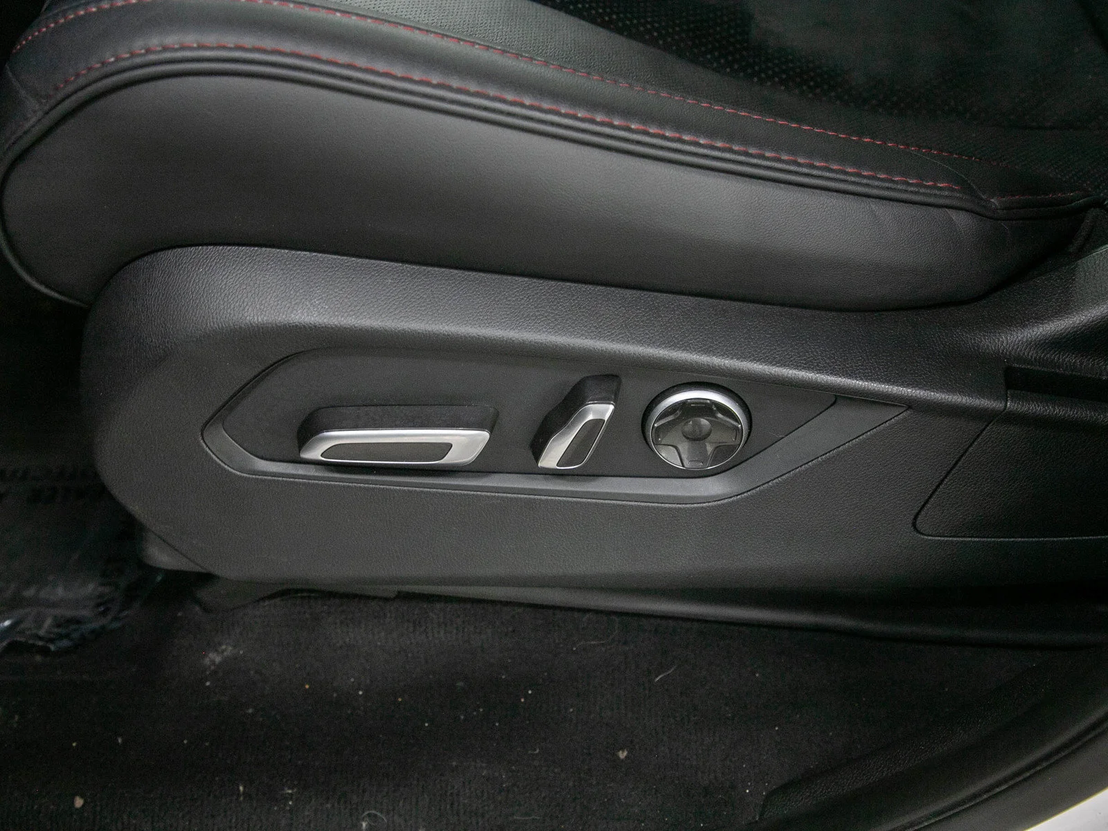 Used 2023  Acura SH-AWD w/A-Spec Package image 23