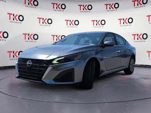 2023 Nissan Altima SV - Photo 11