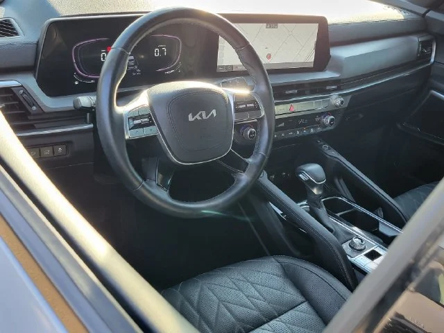 Used 2024 Gray Kia EX X-Line image 5