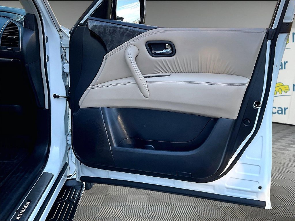 Certified Used 2022 White Nissan Platinum image 12