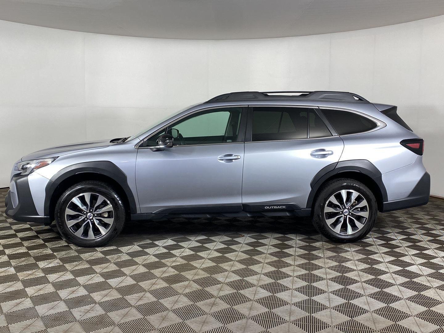 Certified Used 2025 Ice Silver Metallic Subaru Limited image 7