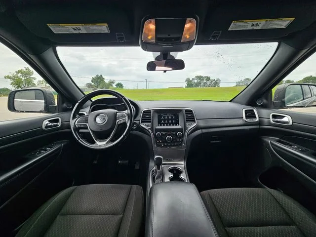 Used 2021 Gray Jeep Laredo E image 12