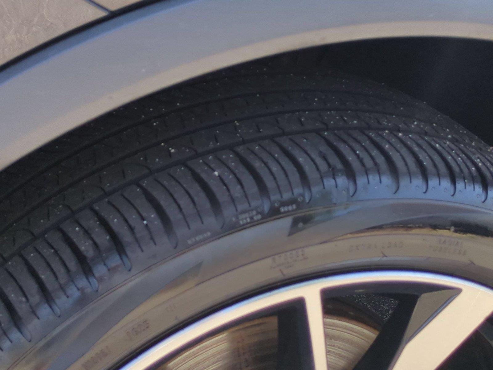 Used 2023  Volkswagen SEL R-Line image 12