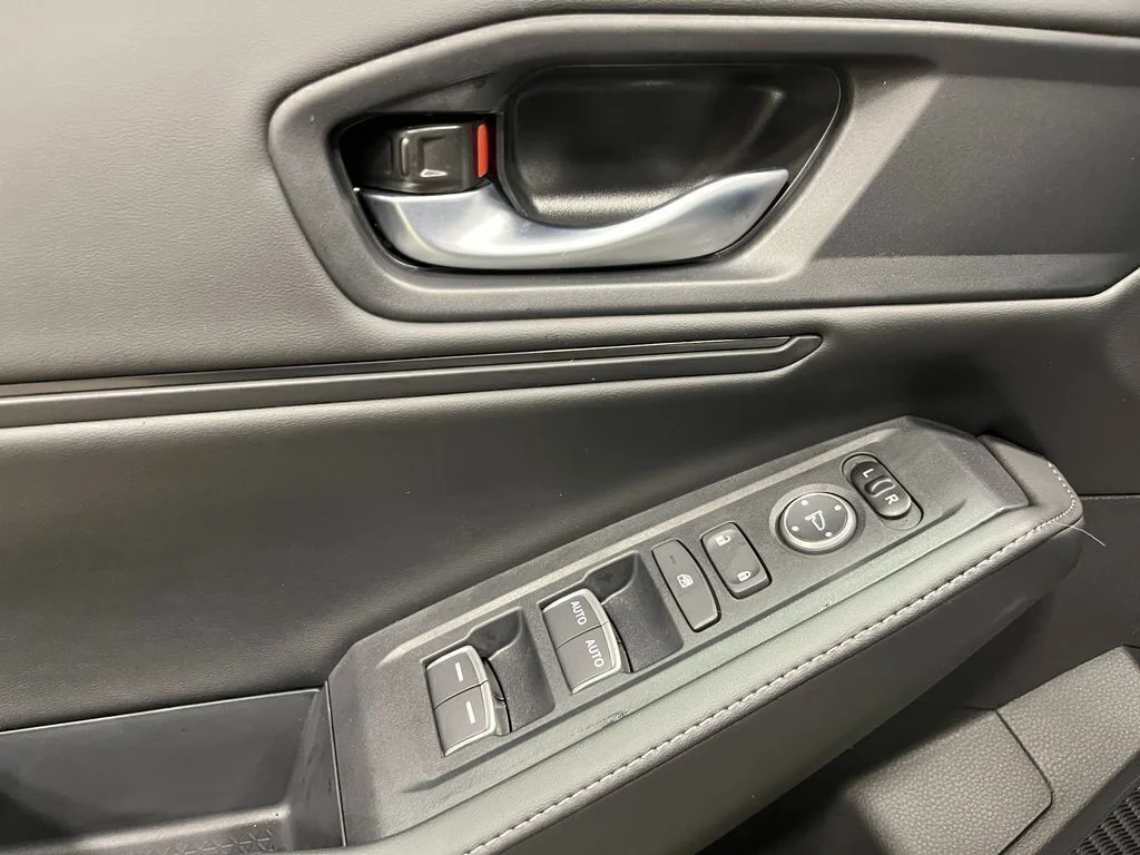 New 2026 Solar Silver Metallic Honda Sport Hybrid image 14