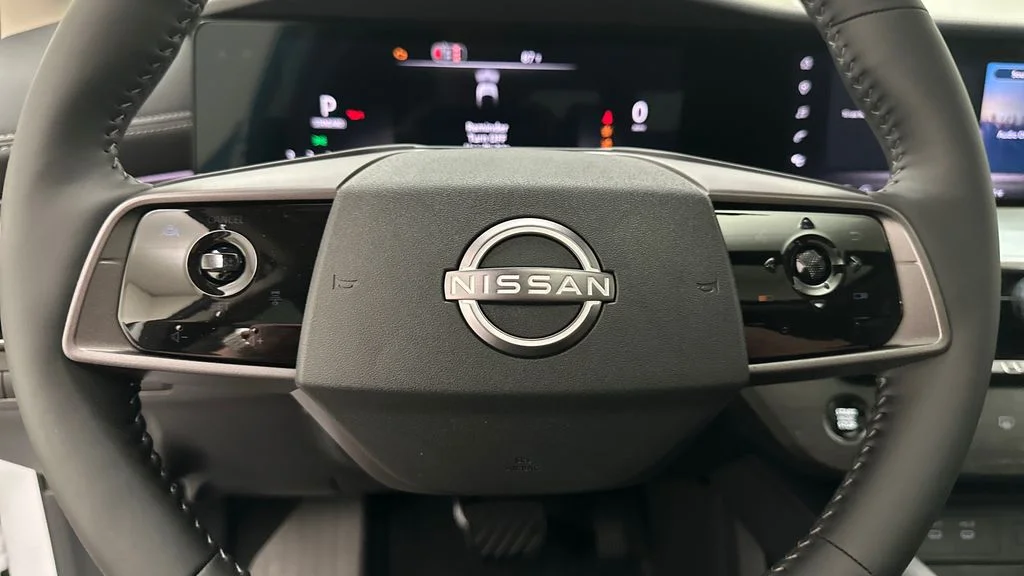 New 2026 White Nissan Platinum image 13