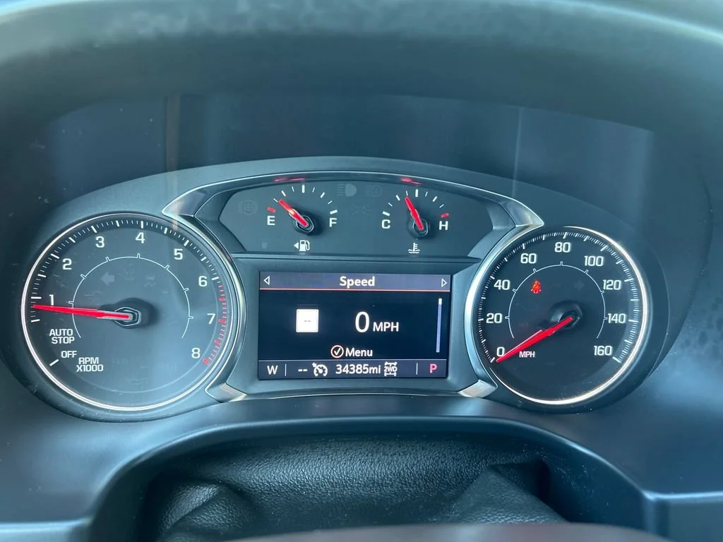 Used 2023 Summit White GMC SLT image 26