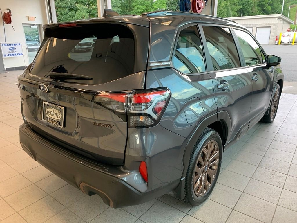 2025 Subaru Forester Sport - Photo 18
