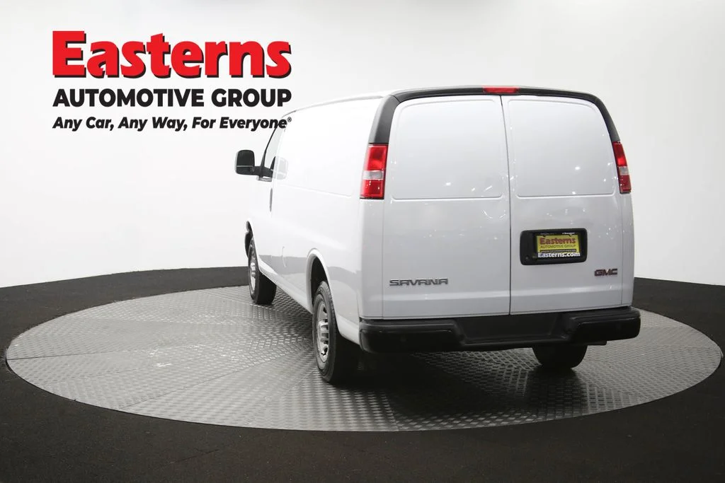 Used 2022 White GMC Work Van image 59