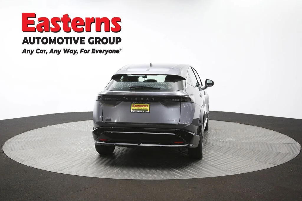 Used 2023 Gray Nissan ENGAGE image 37