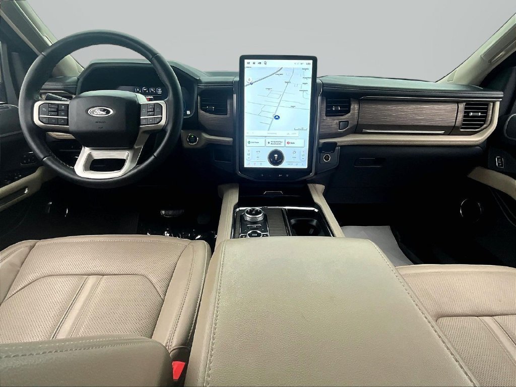Used 2024 White Ford Limited image 7