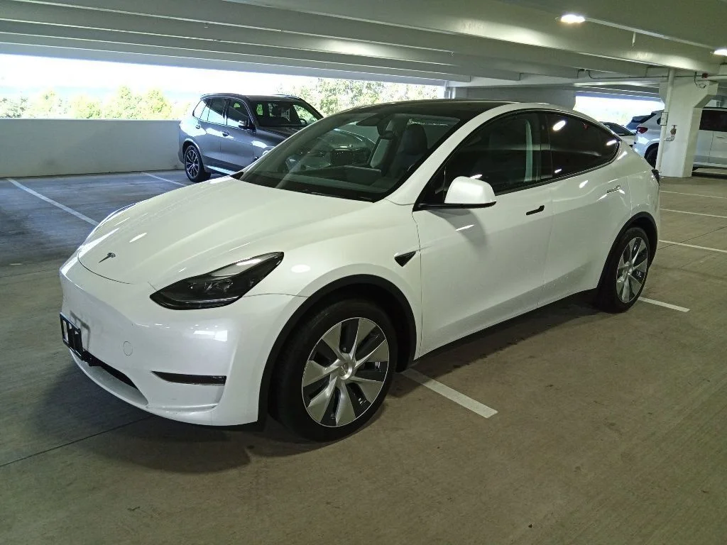 2023 Tesla Model Y Long Range Dual Motor All-Wheel Drive's photo