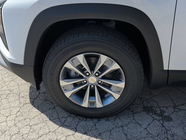 2027 Chevrolet Equinox LT - Photo 34