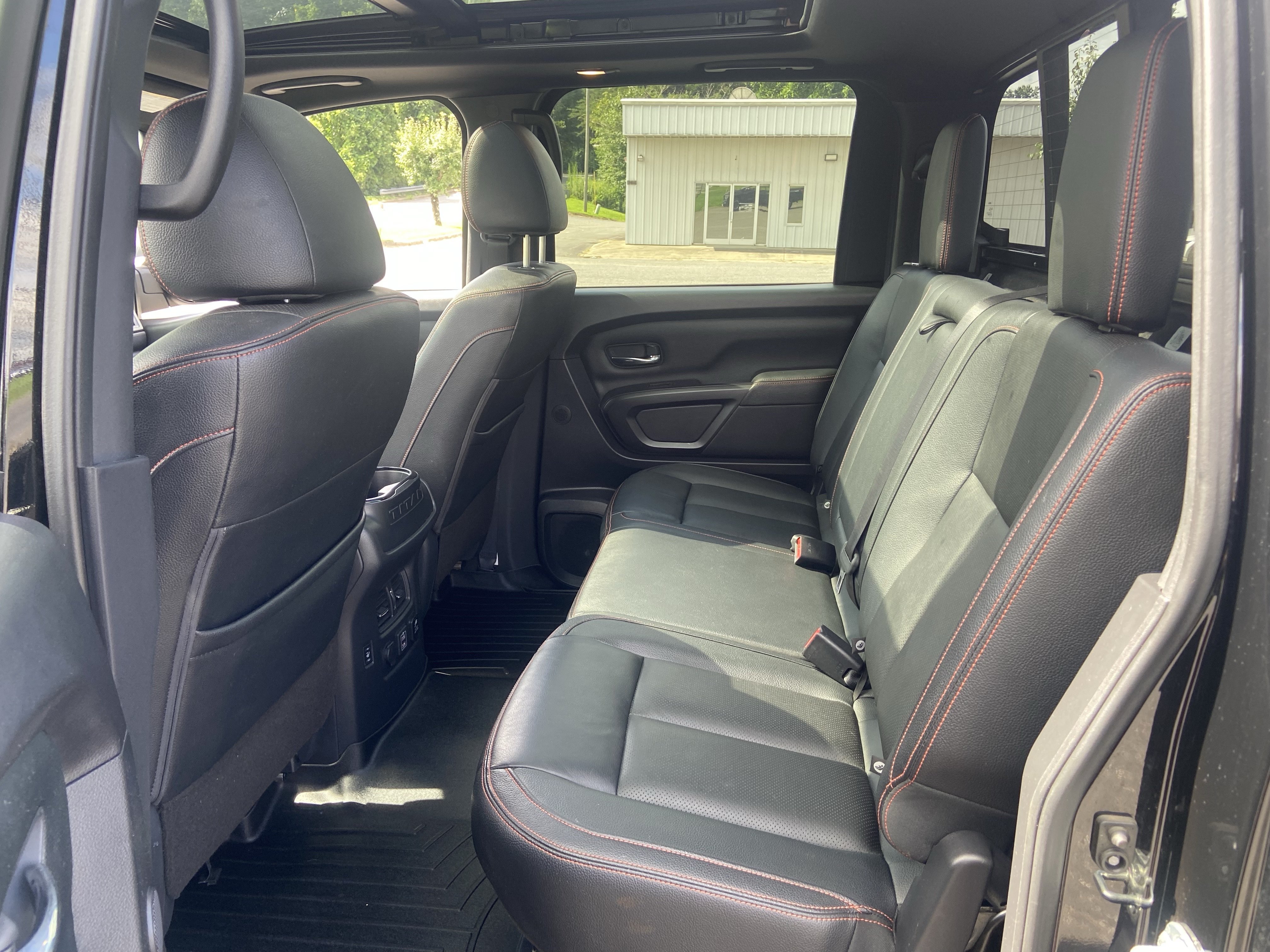 Used 2021 Super Black Nissan PRO-4X image 13