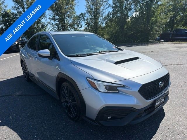 Used 2023 Ice Silver Metallic Subaru Limited image 1