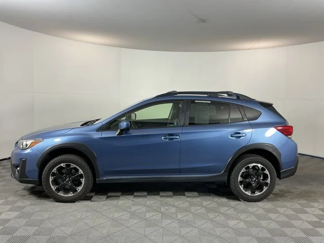 Used 2021 Horizon Blue Subaru Premium image 8
