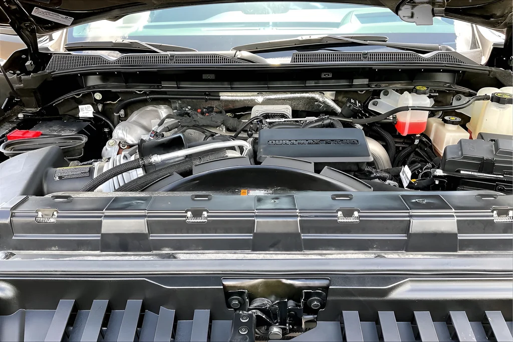 Used 2024 Black GMC AT4 image 27