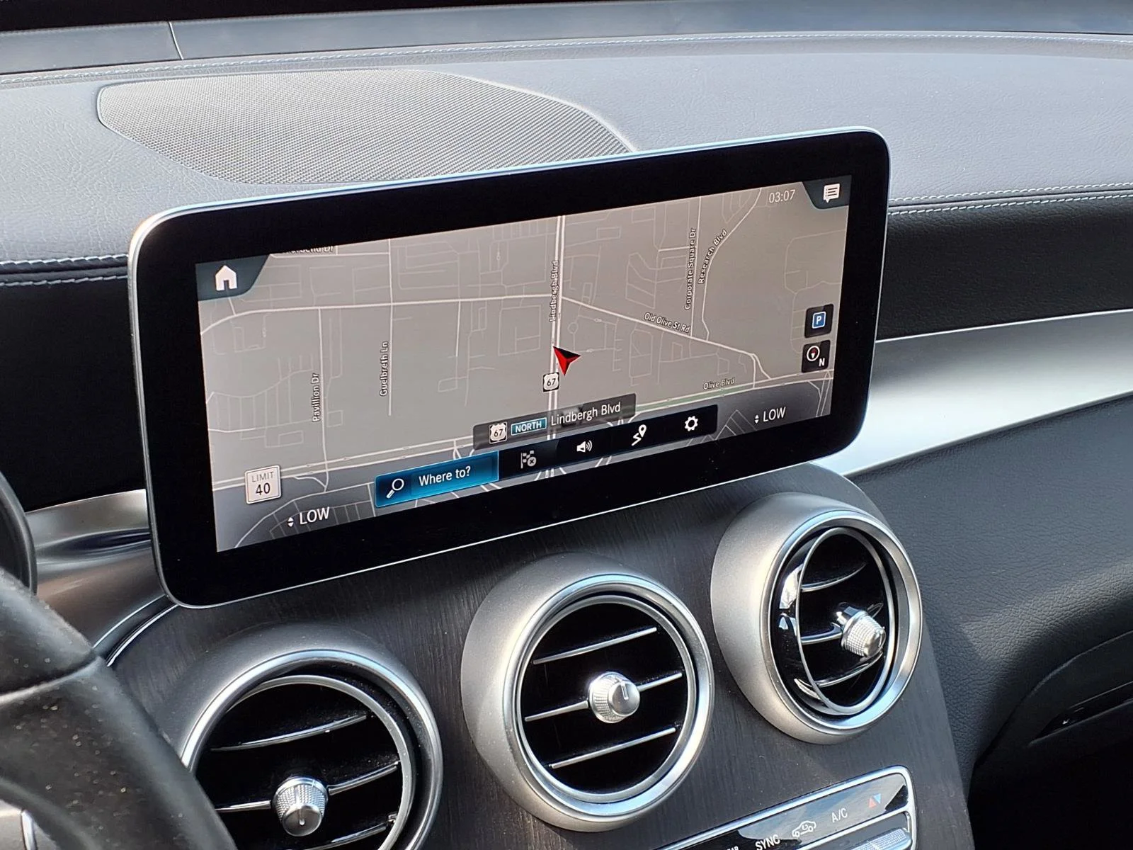 Used 2023 Black Mercedes-Benz GLC 300 image 5