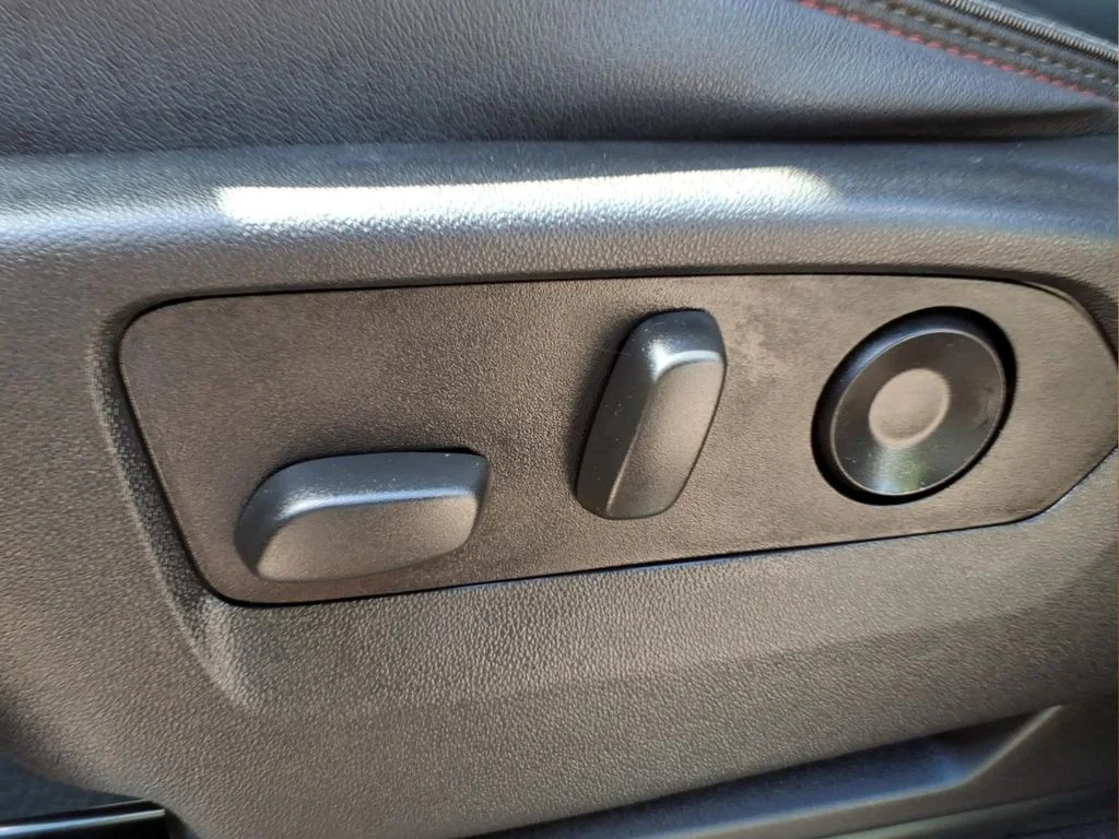 Used 2023 Gray Chevrolet RST image 17