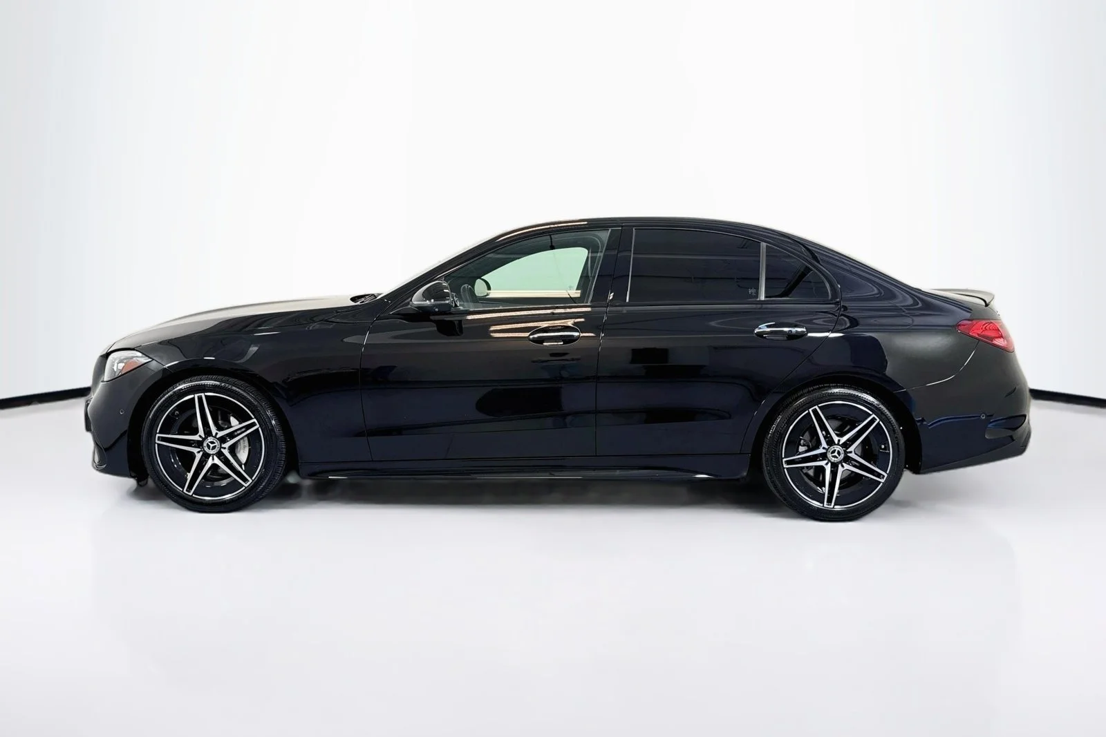 Used 2023 Obsidian Black Metallic Mercedes-Benz C 300 image 8