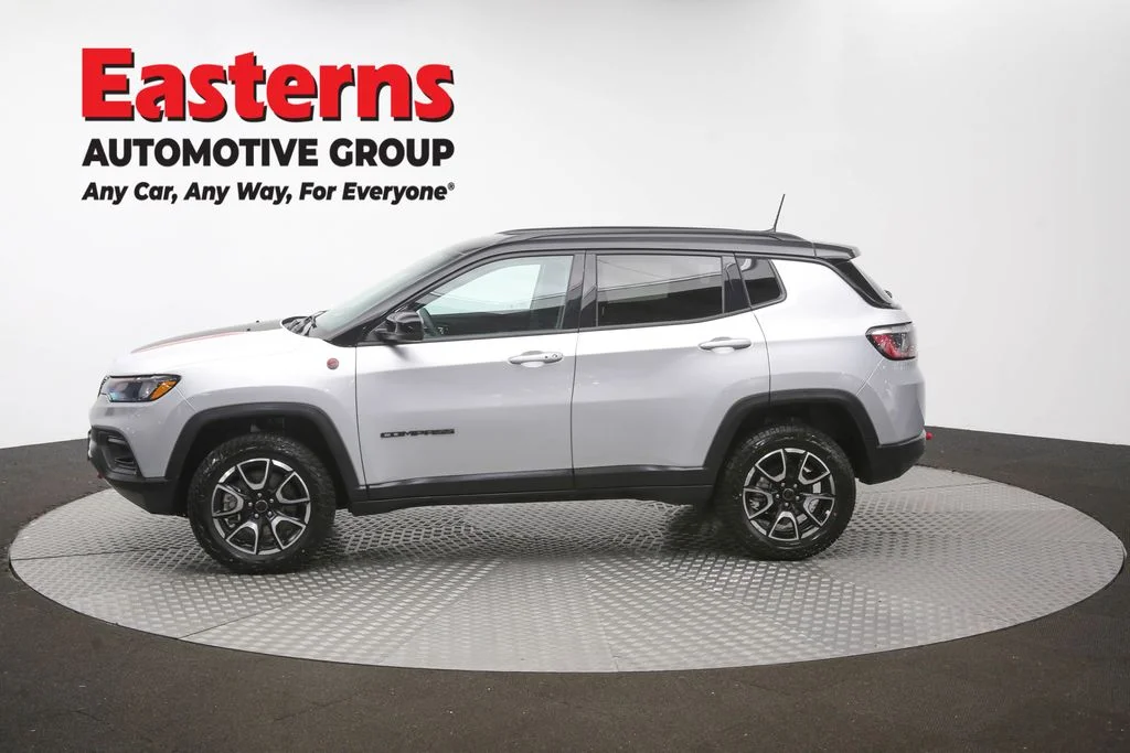 Used 2025 Silver Jeep Trailhawk image 58