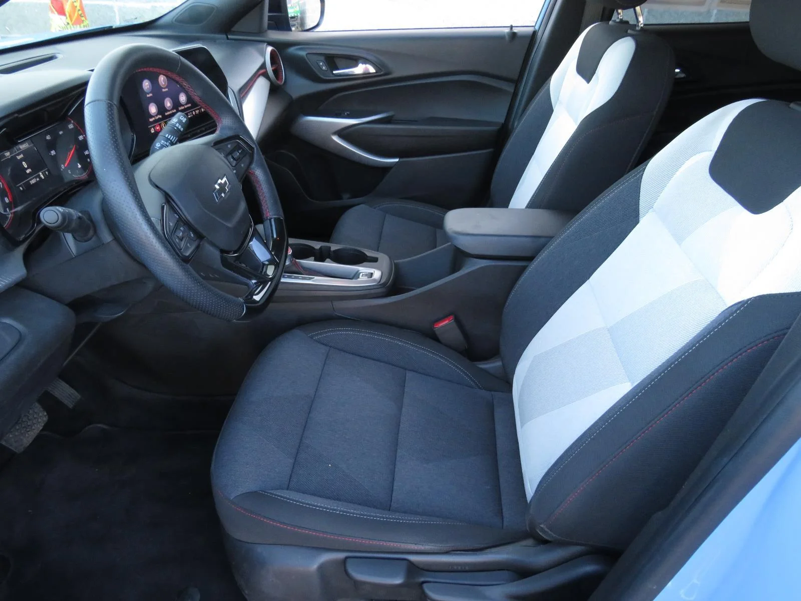 Used 2024 Fountain Blue Chevrolet 1RS image 22