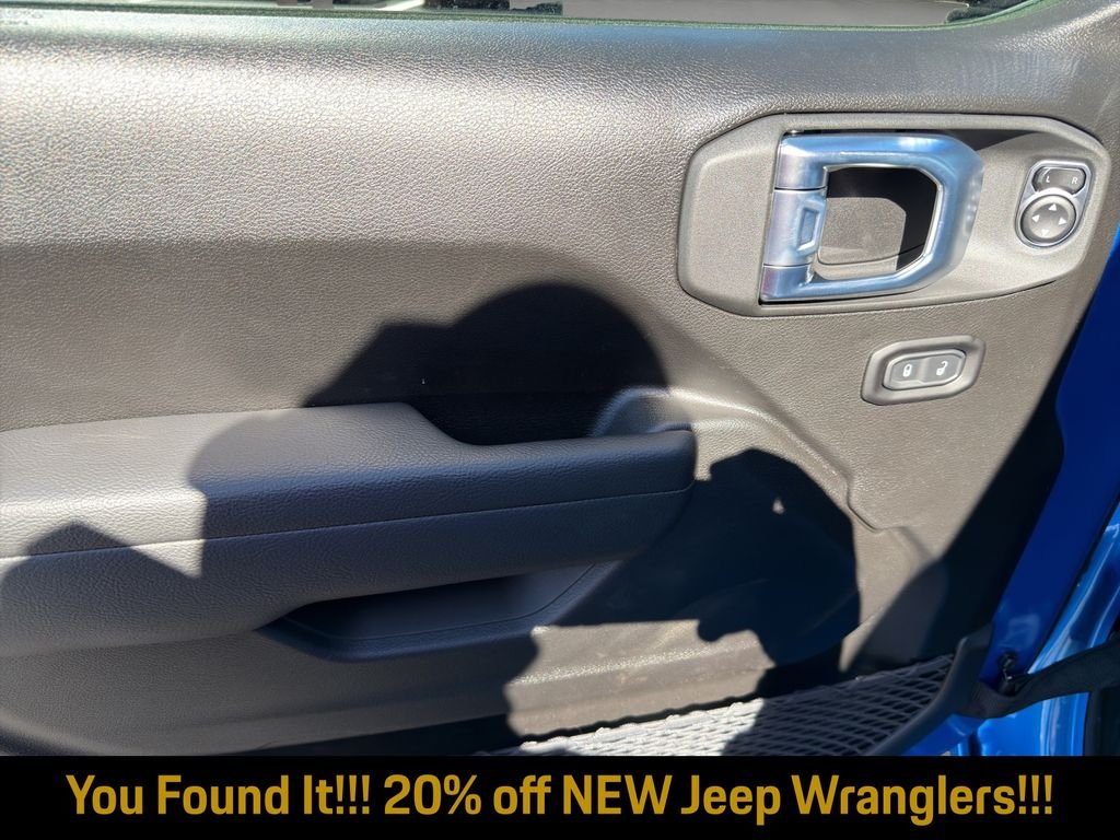 New 2026 Hydro Blue Pearl-Coat Exterior Paint Jeep Sport S image 9