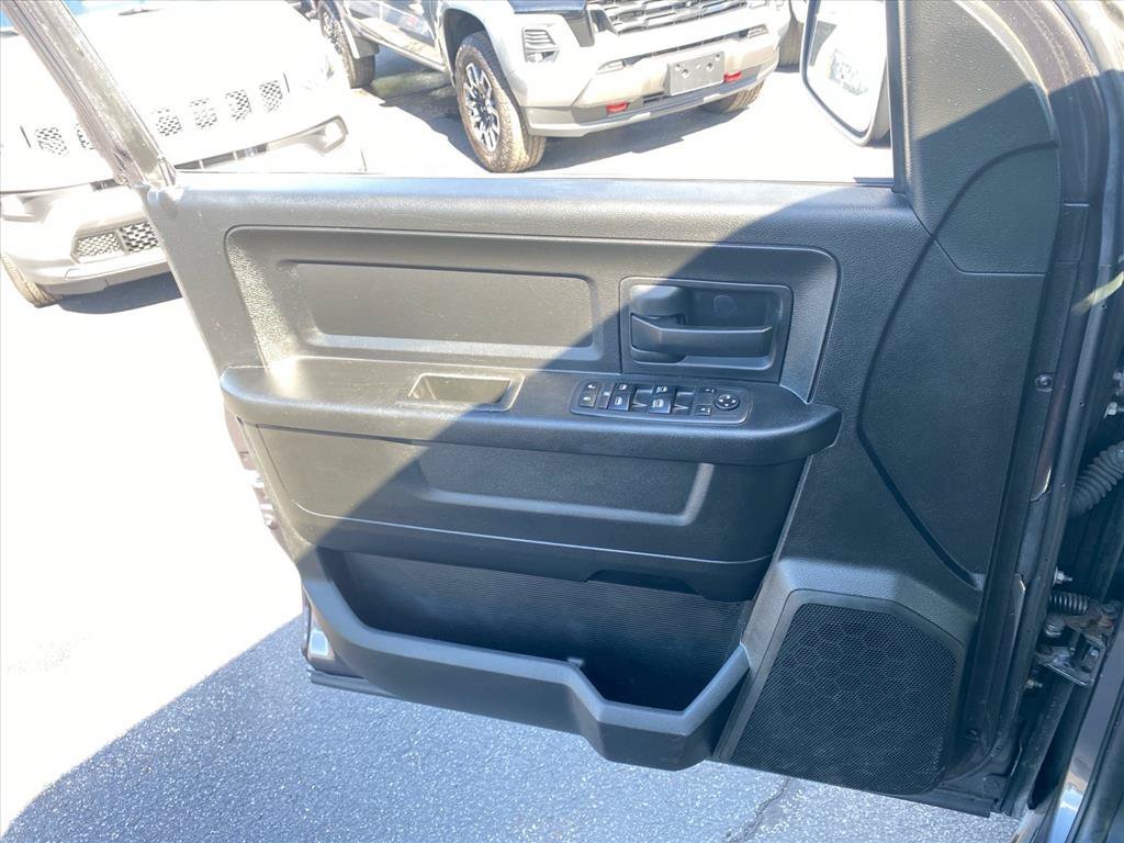 Used 2019 Granite Crystal Metallic Clearcoat Ram Express image 19