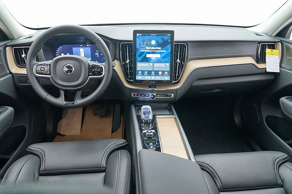 New 2026 Forest Lake Volvo Ultra image 25