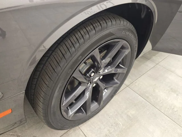 Used 2021 Granite Crystal Clearcoat Metallic Dodge SXT image 32