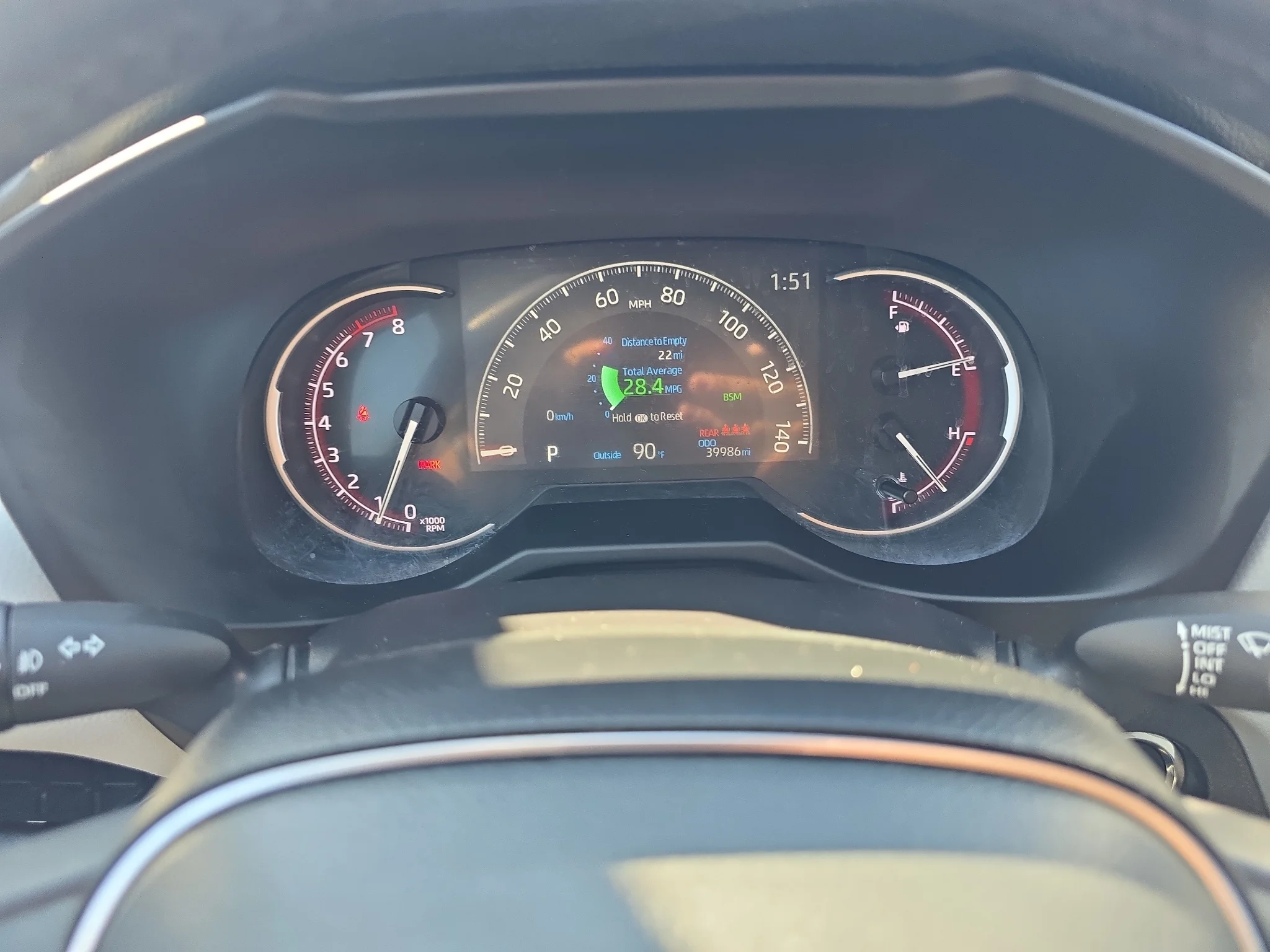 Used 2025 Wind Chill Pearl Toyota XLE Premium image 5