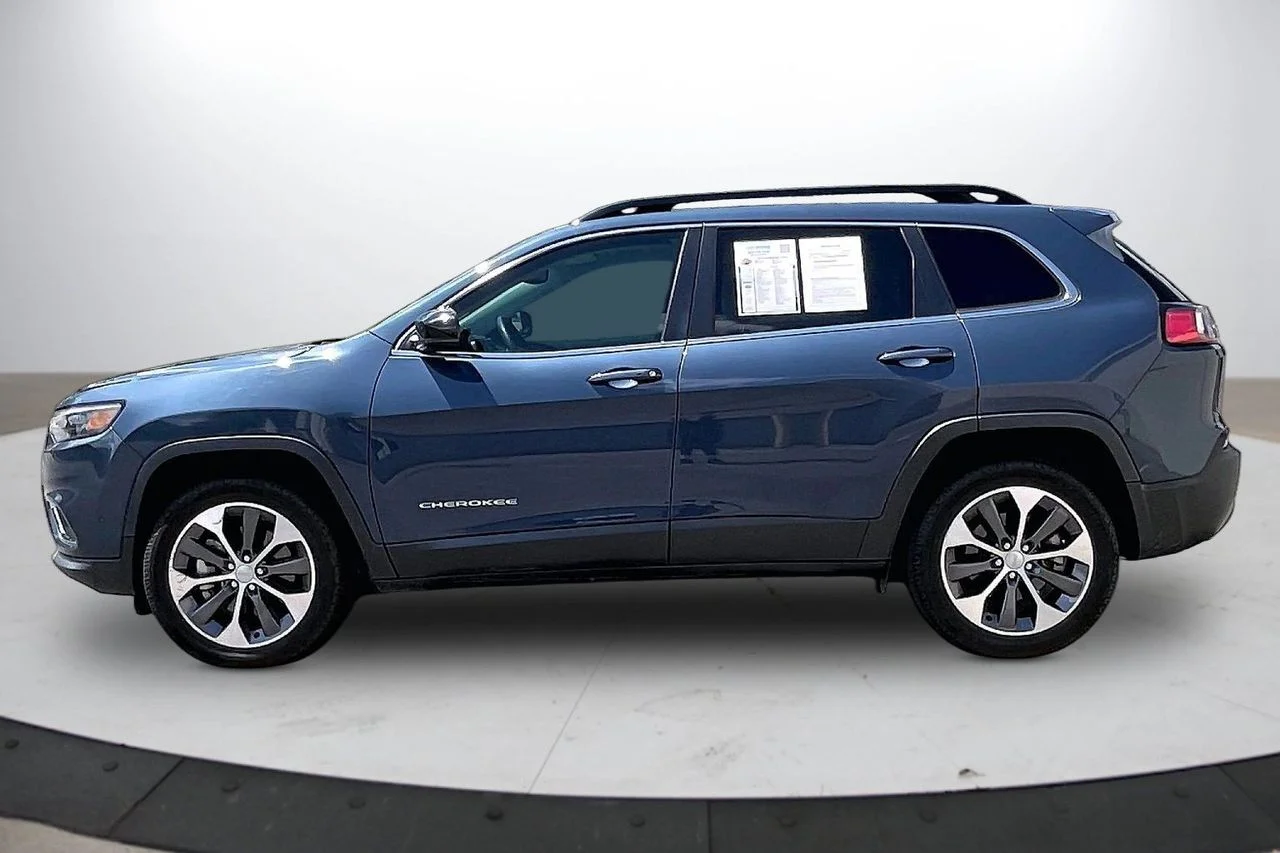Used 2022 Blue Jeep Limited image 5