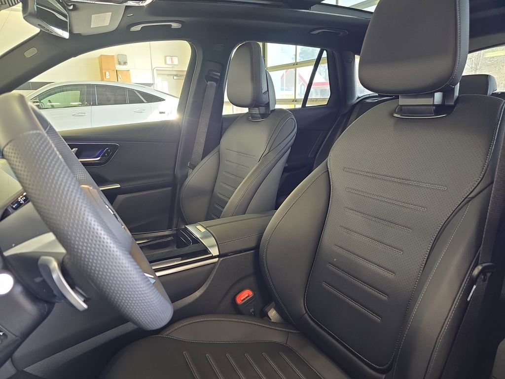 Certified Used 2026 Black Mercedes-Benz GLC 300 image 19
