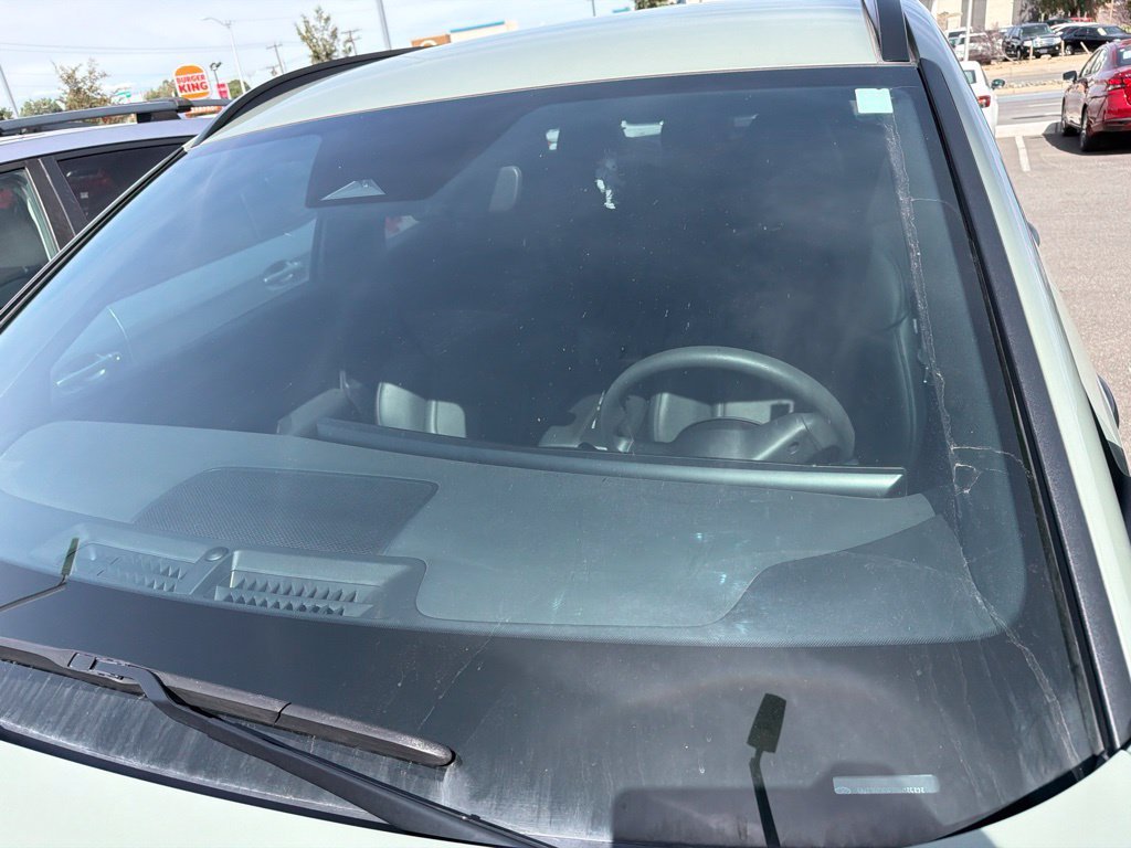 Used 2025 Green Hyundai SEL image 22