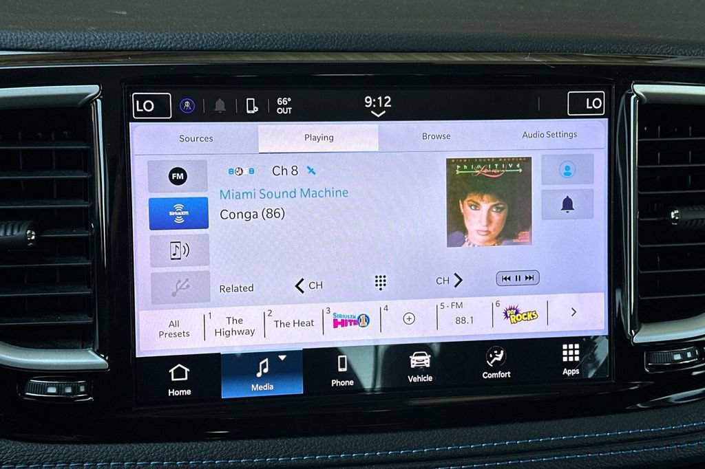 2021 Chrysler Pacifica Touring - Photo 19